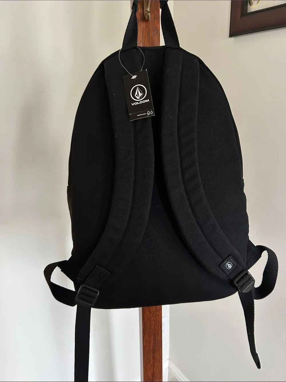 NWT Women’s Volcom Schoolyard Canvas/ Cotton Backpack - Black